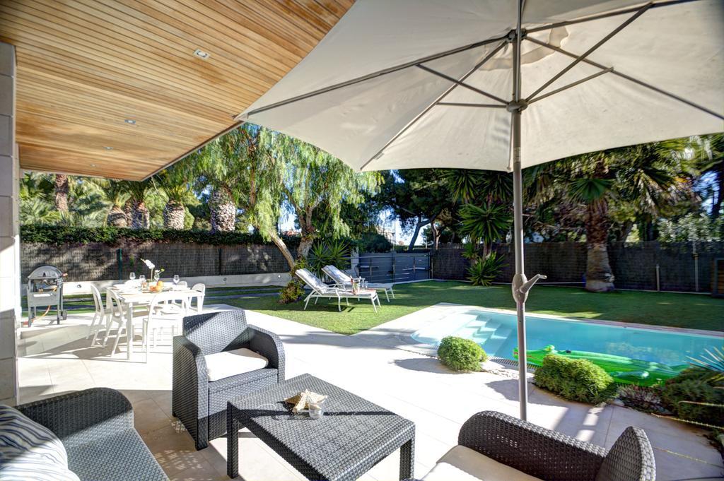 Villa Tarantino سيدجيس المظهر الخارجي الصورة